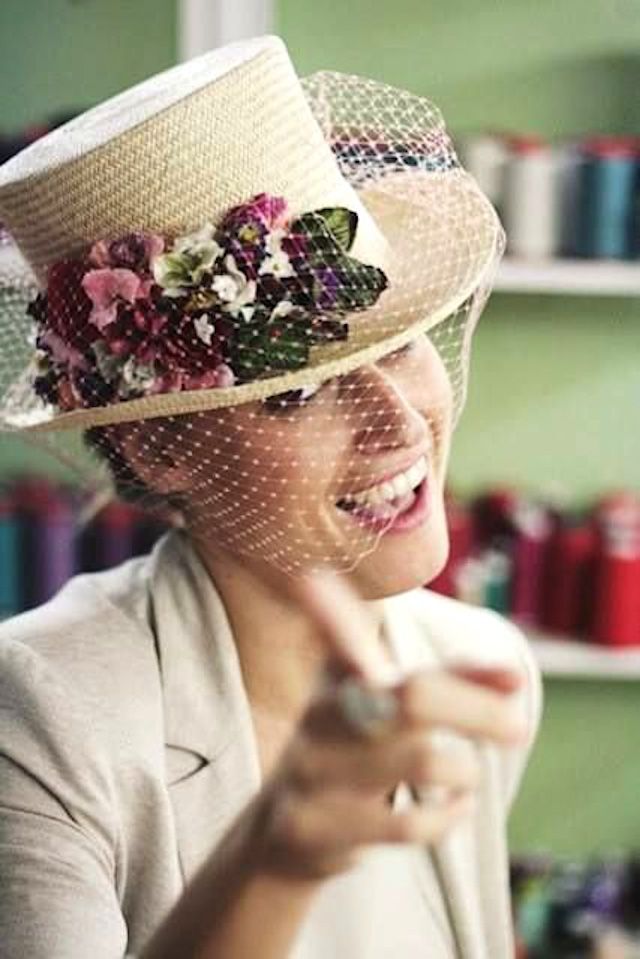 novia con sombrero novia con sombrero